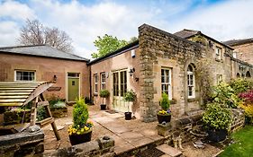 Coach House B & B
